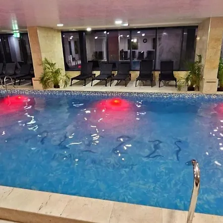 公寓 Bellevue Piscina & 那沃达利