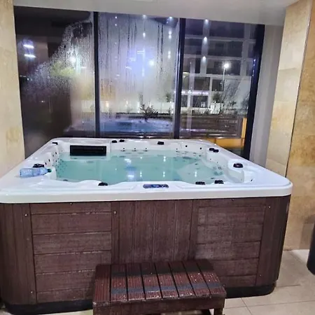 Bellevue Piscina & 公寓