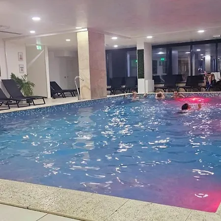 Bellevue Piscina & Năvodari