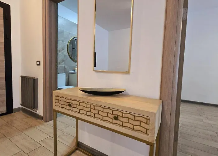 Bellevue Piscina & 公寓